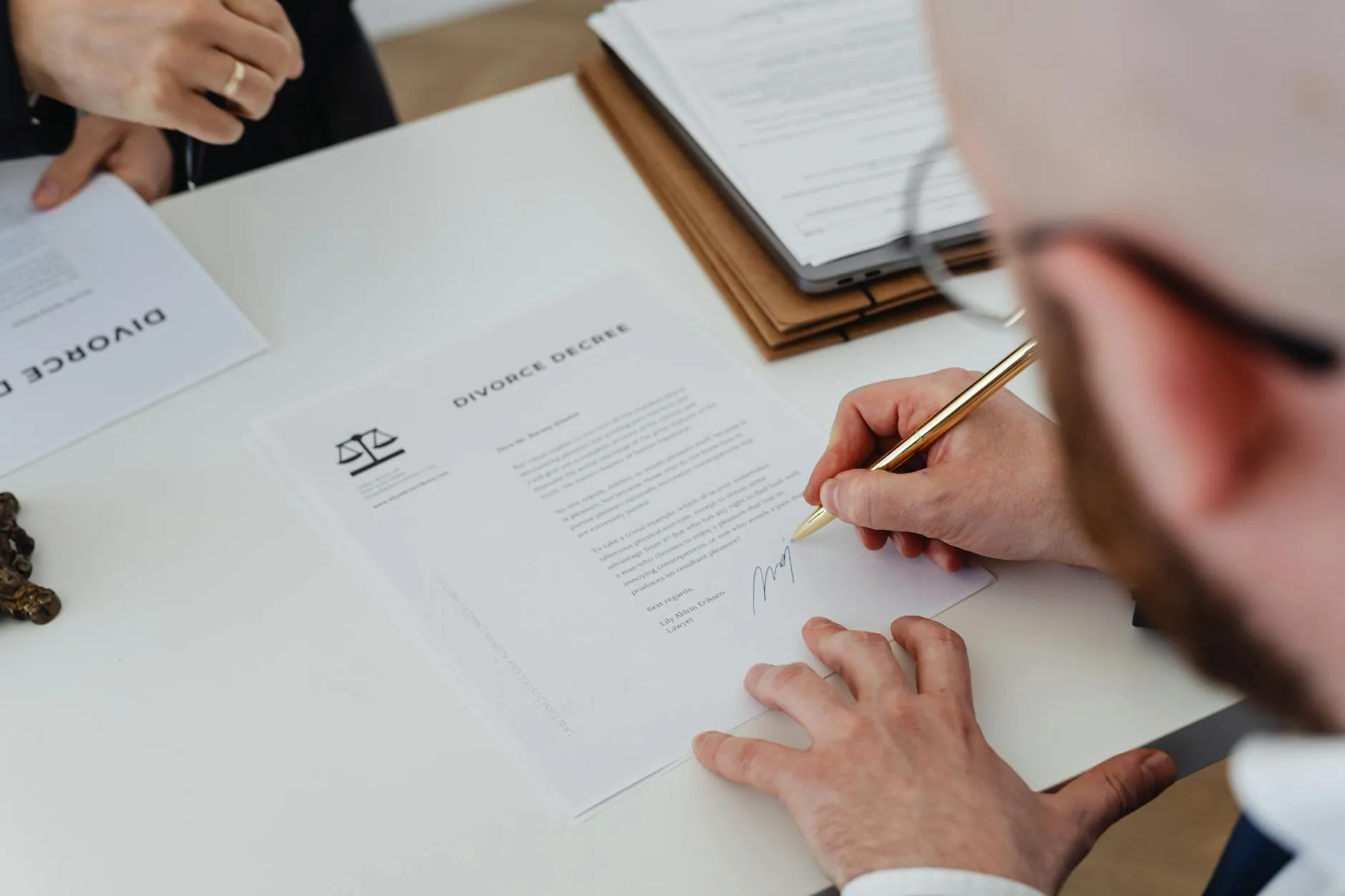 Can a Notary Prepare Legal Documents?