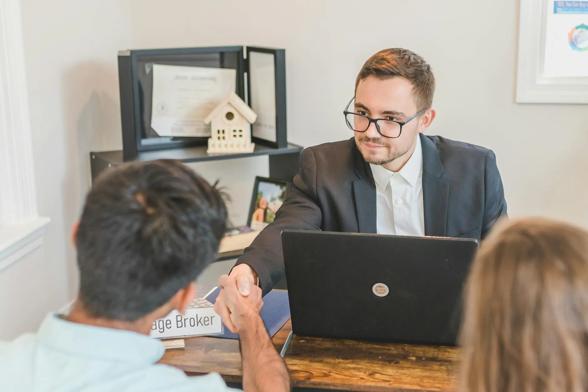 How to Get on the Approved Notary List for Title Companies